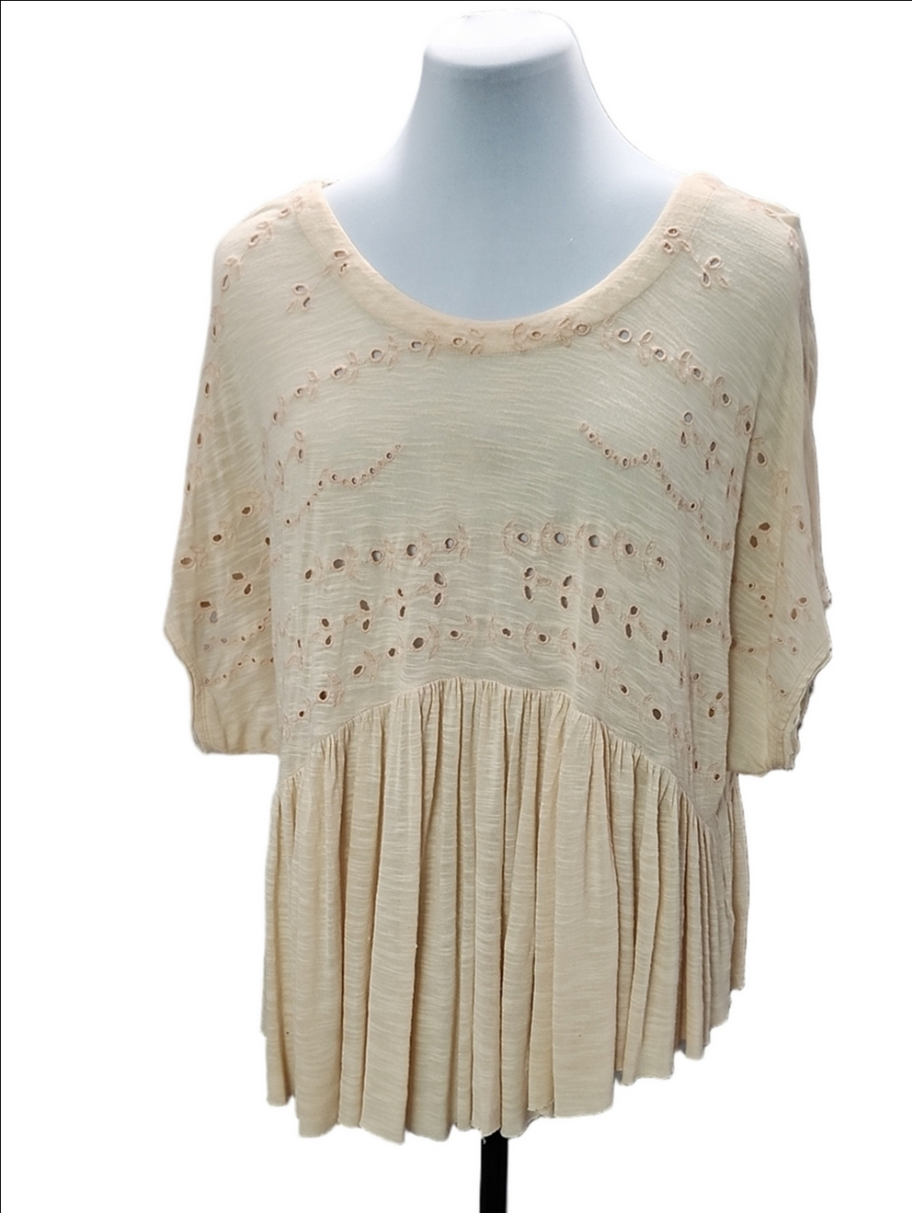 FREE PEOPLE light peach eyelet loose fit bohemian top
